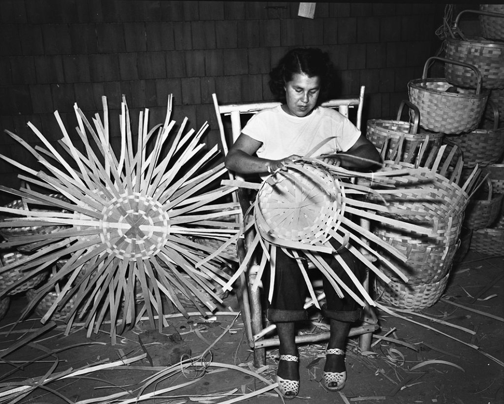 Theresa Paul-Moulton weaving baskets